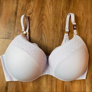 Victoria's Secret 34DD Bra